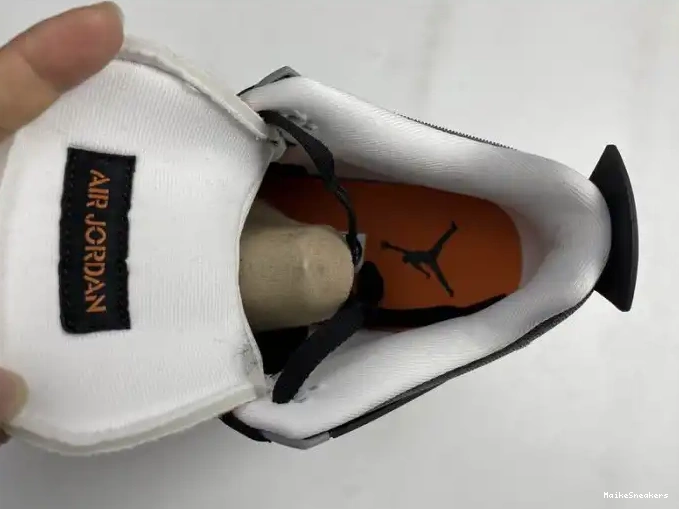 MaikeSneakers CW7183-100 (W) Starfish Air 4 Jordan Retro 0329